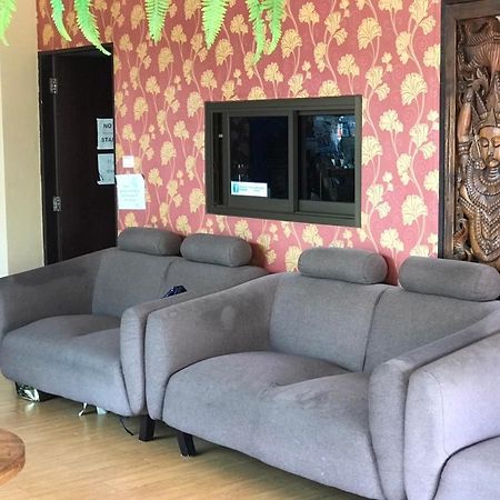Teeraya Boutique Hostel Chiang Mai Buitenkant foto