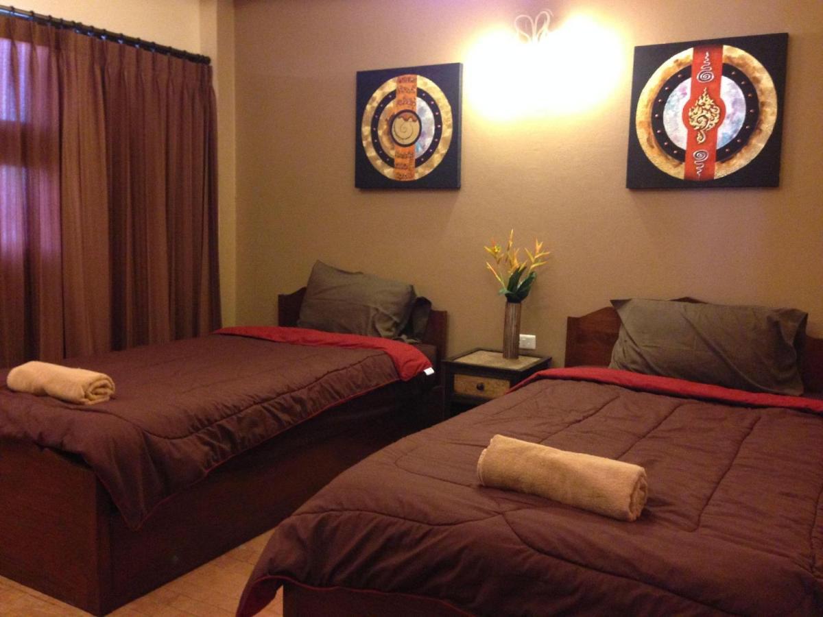 Teeraya Boutique Hostel Chiang Mai Buitenkant foto
