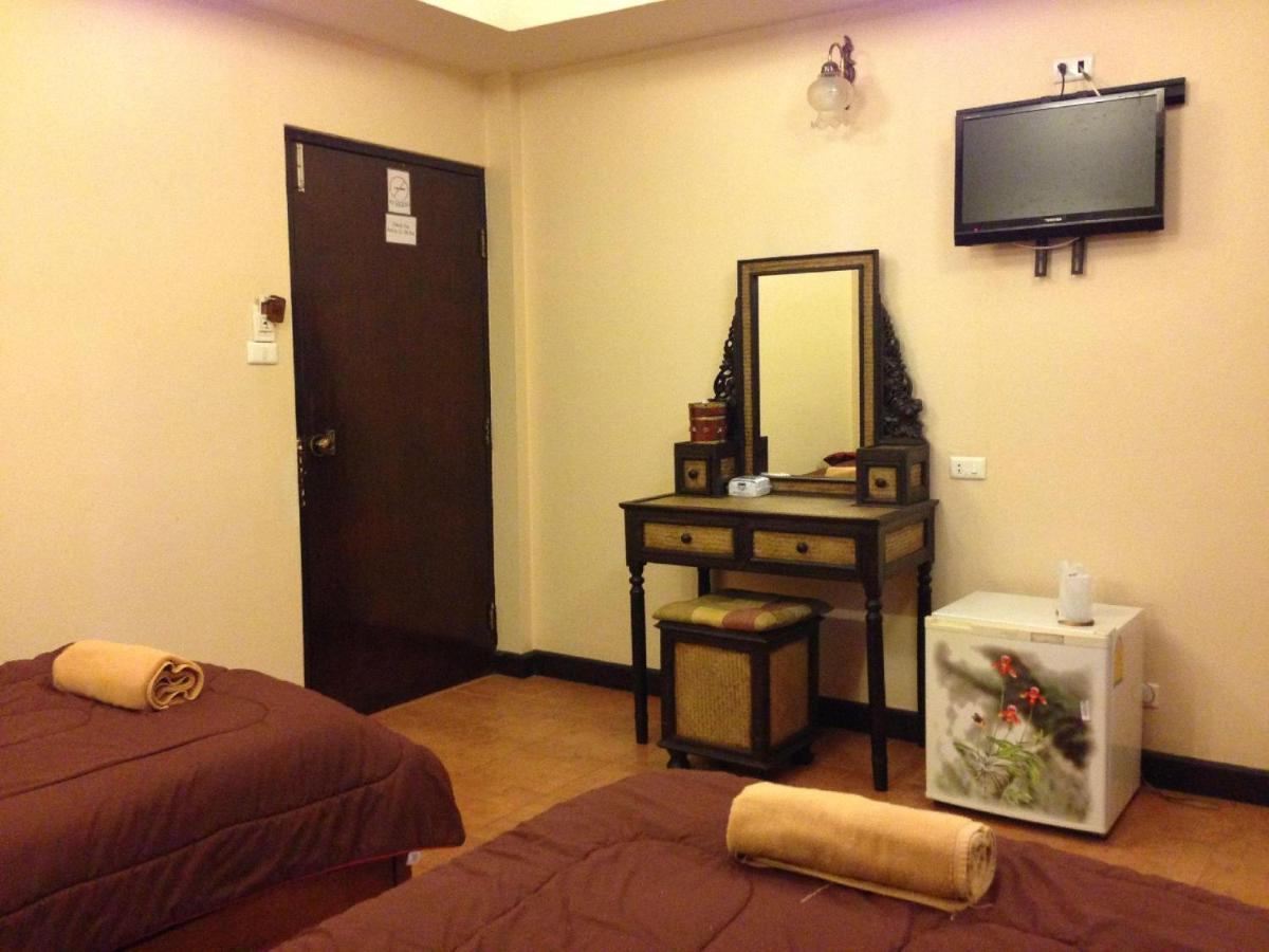 Teeraya Boutique Hostel Chiang Mai Buitenkant foto